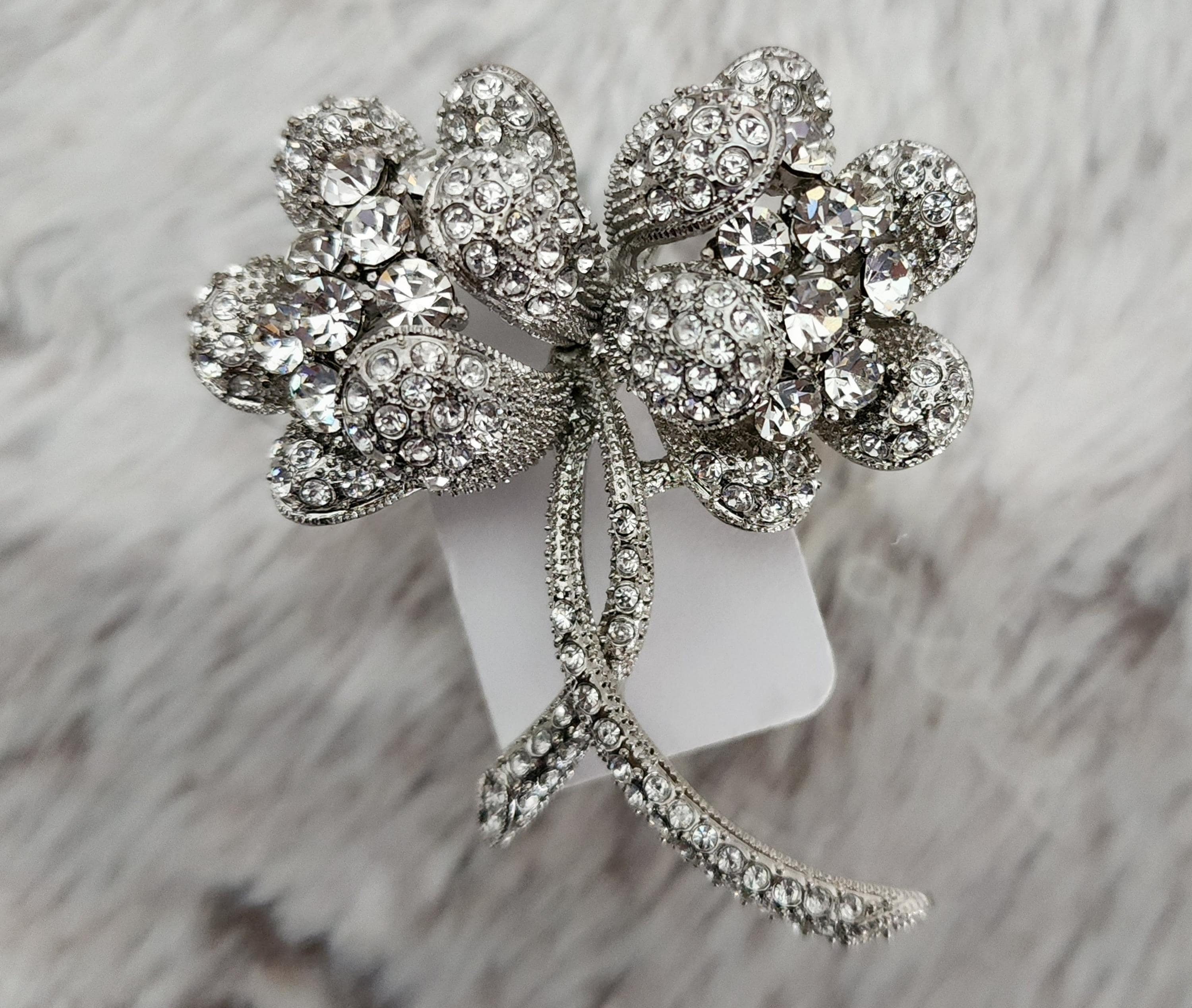 Broche Vintage Fantaisie Ancienne - Bijou Rétro Décoratif, Occasion - Pour Collection