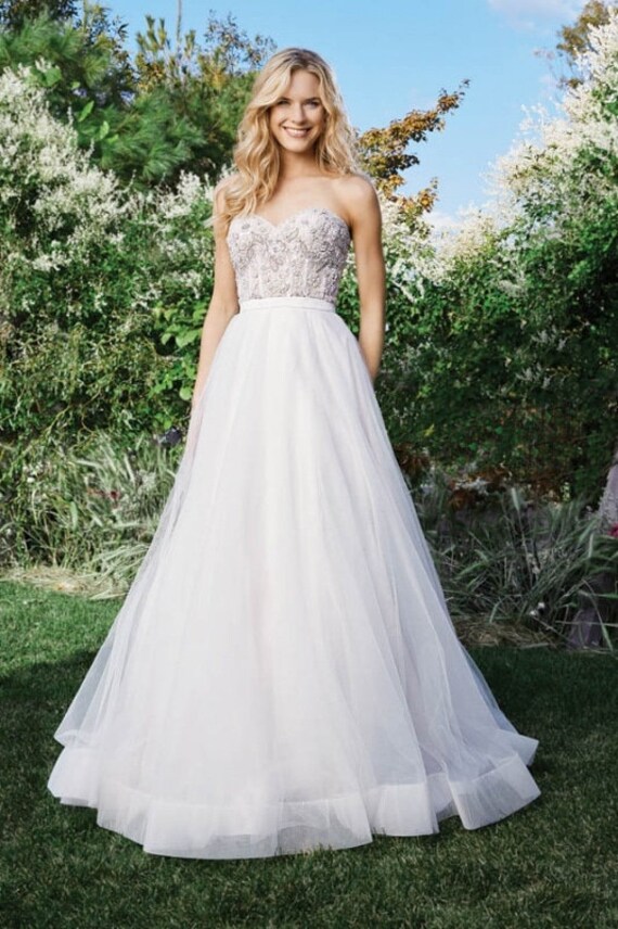 green emerald velvet dress Lillian West 66236 Wedding Dress Sample main image 1