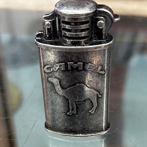 Vintage Joe Camel Flip Top Trench Style Lighter