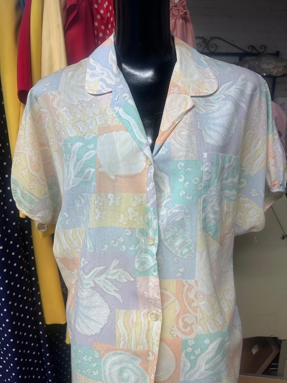Koret Vintage Pastel Seashell Patchwork Print Blo… - image 1