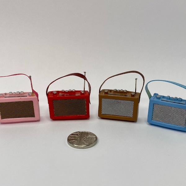 1:12 Scale Dolls House Miniature Retro Radio