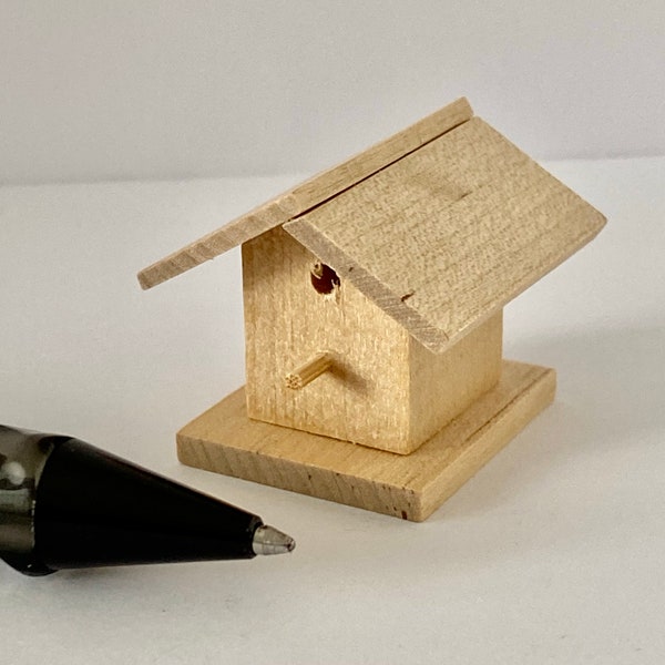 1:12 Scale Dolls House Miniature Bird House - Barewood