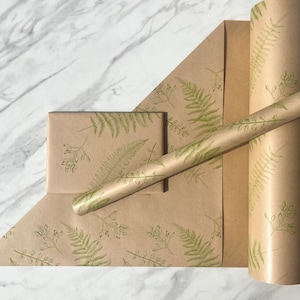 Botanische Laub Farne Umweltfreundliches Geschenkpapier, 100% recycelt und recycelbar, Kraft Geschenkpapier, Geburtstagsgeschenkverpackung