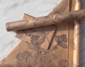 Geschenkpapier Schwarz Blumendruck 50 CM Breit Umweltfreundlich, 100% Recycled Kraftpapier | Recyclebare, nachhaltige, plastikfreie Geschenkverpackung