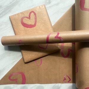 Rosa Aquarell Herzen umweltfreundliches Geschenkpapier, 100% recycelt und recycelbar, Muttertag, Geburtstagsgeschenkpapier.