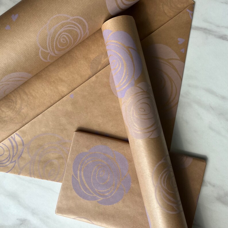 Paars Lila Rose Print Eco-vriendelijk cadeaupapier, 100% gerecycled en recyclebaar cadeaupapier, Kraft verjaardagsinpakpapier, duurzaam afbeelding 5