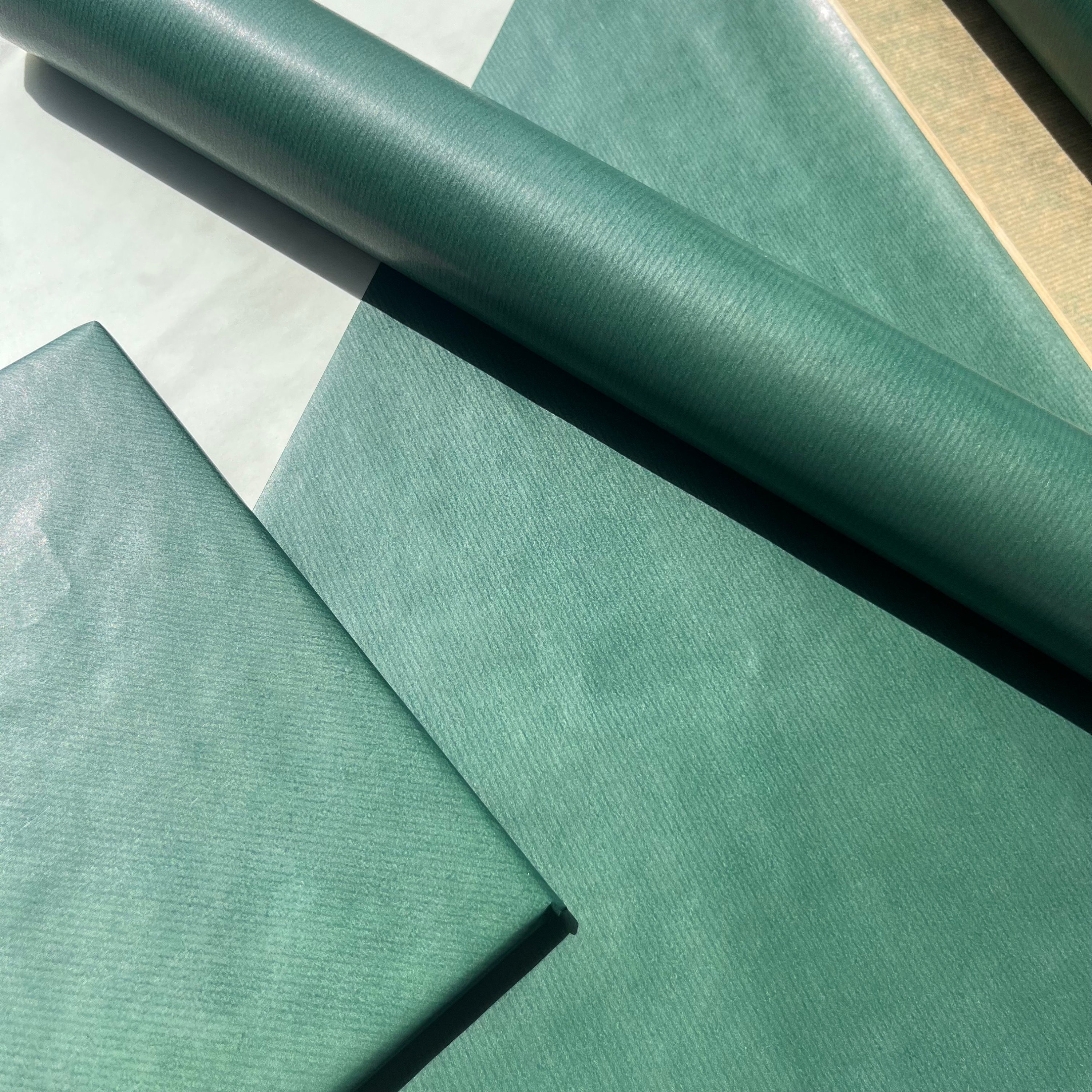 Dark Green Kraft Wrapping Paper 100% Recycled Paper 50cm x 3m Wide  Recyclable eco-Friendly Sustainable Wrapping Paper Green Gift wrap roll  Sheets 500mm x 3m (3m x 50cm): Buy Online at Best