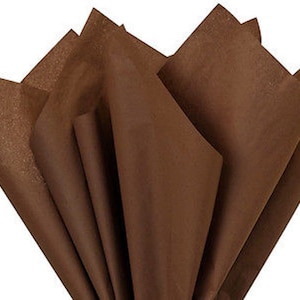 Confezione da 5 o 10 fogli di carta velina di lusso color cioccolato, spessa 18 g/m², ecologica, dimensioni 75 cm x 50 cm, prepiegata, spedizione in giornata entro le 15:00!