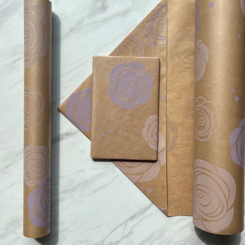 Paars Lila Rose Print Eco-vriendelijk cadeaupapier, 100% gerecycled en recyclebaar cadeaupapier, Kraft verjaardagsinpakpapier, duurzaam afbeelding 4