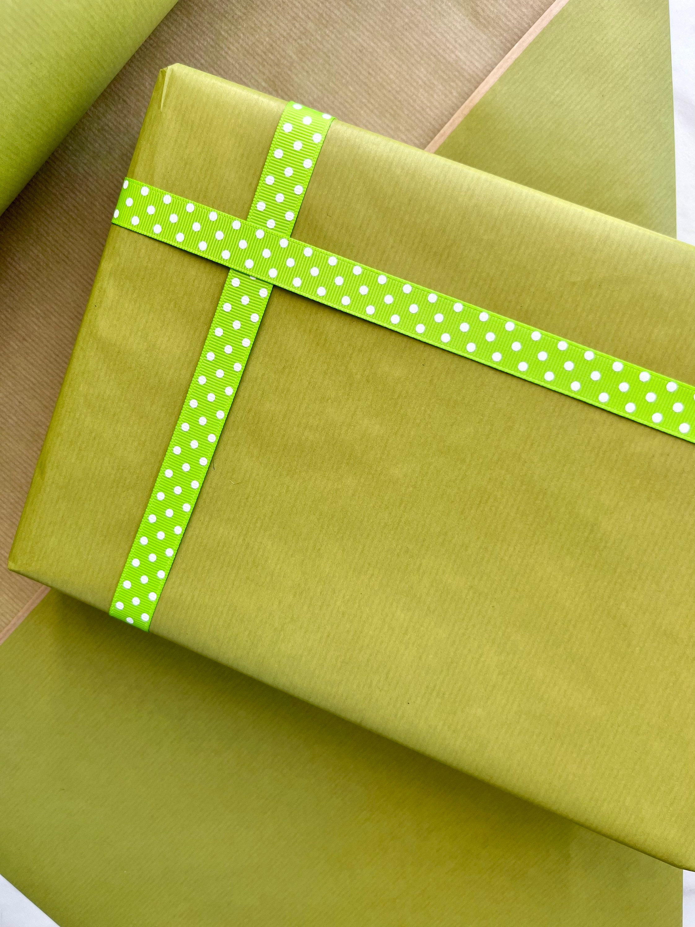 Olive Green Christmas Gift Wrapping Paper, 100% Recycled & Recyclable, Eco  Friendly Kraft Paper, Birthday, Anniversary Gift Wrap Roll/folded 