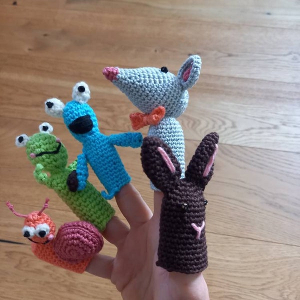 Finger puppet crocheted finger puppets