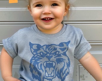 Camiseta juvenil con la mascota de los Wildcats: Camiseta para niños para el día del partido