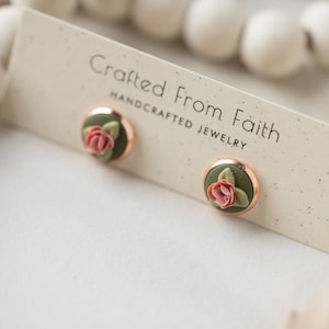 Bevel Flower Stud Clay Earrings, Floral Stud Earrings, Floral Studs, Sweet Small Earrings | Flower Clay Earrings | flowers Earrings