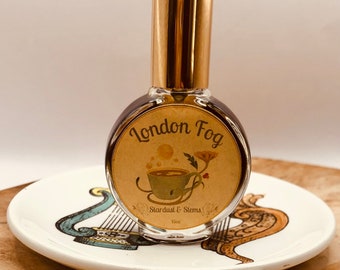 LONDON FOG PERFUME Provencal Lavender, Calabrian Bergamot Zest, Toasted Tonka Bean, Whipped Cream Accord, Vanilla Bean, Earl Grey Tea Leaves