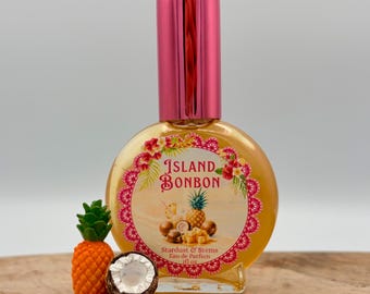 ISLAND BONBON — Perfume tropical gourmand, piña, coco, chocolate y caramelo, dulce aroma a vacaciones de verano en la playa, perfume artesanal independiente.