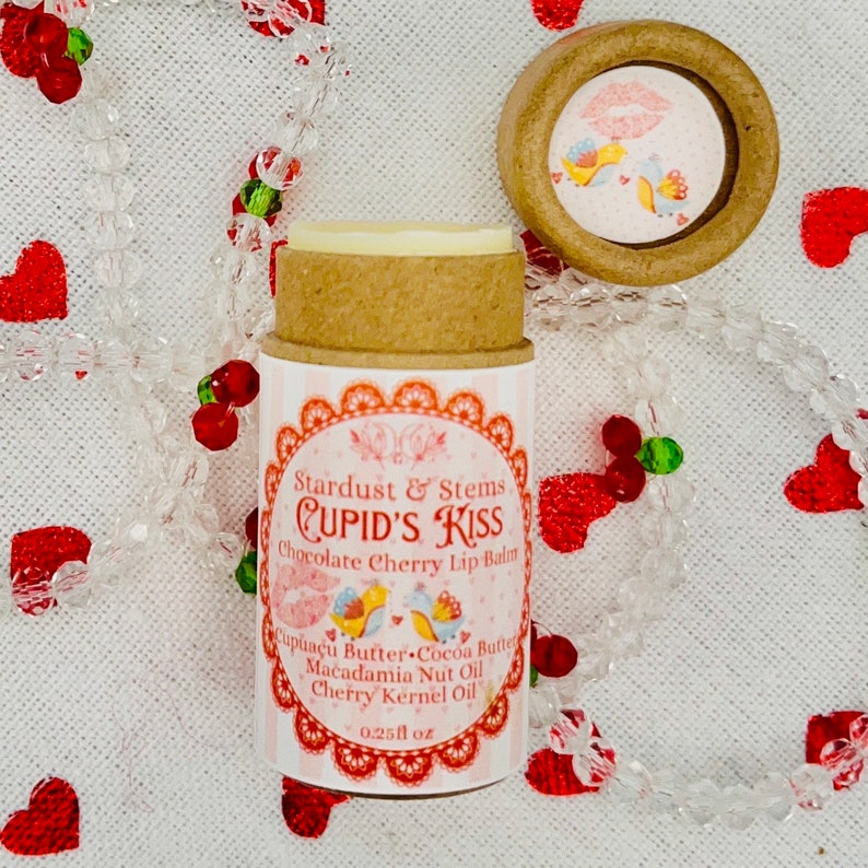 CUPID'S KISS Valentine Lip Balm, Natural Cherry, Chocolate, Cocoa Butter, Cupuacu Butter, Macadamia Oil, Organic Lip Moisturizer Paper Tube bild 4