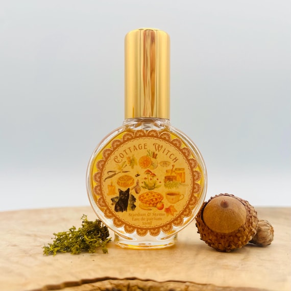COTTAGE WITCH PERFUME, Cozy Autumn Cinnamon Bun Spice Scent, Oak Tree Folklore Fragrance, Witchy Fall Perfume, Gift for Her, Halloween Witch