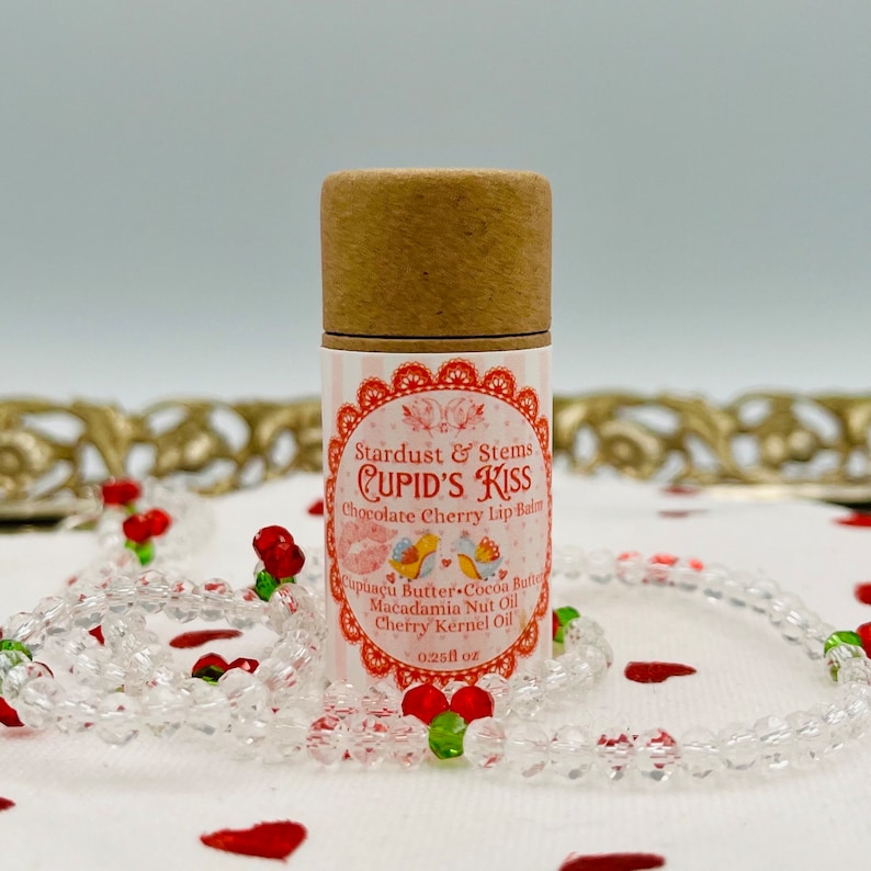 CUPID'S KISS Valentine Lip Balm, Natural Cherry, Chocolate, Cocoa Butter, Cupuacu Butter, Macadamia Oil, Organic Lip Moisturizer Paper Tube bild 1