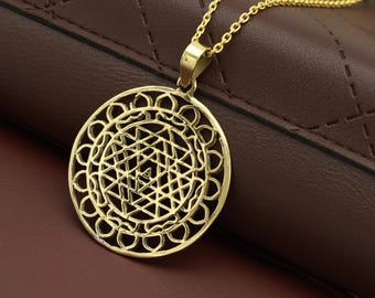 Gold Sri Yantra Pendant Necklace | Sacred Geometry Jewelry | Spiritual Meditation Necklace | Sri Chakra Yantra Charm | Unisex Pendant