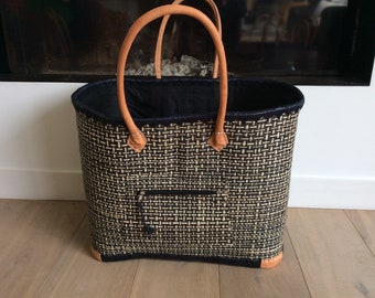 Large aravola basket with double rabane long handles and closing pouch. Beach bag, straw rush wicker raffia