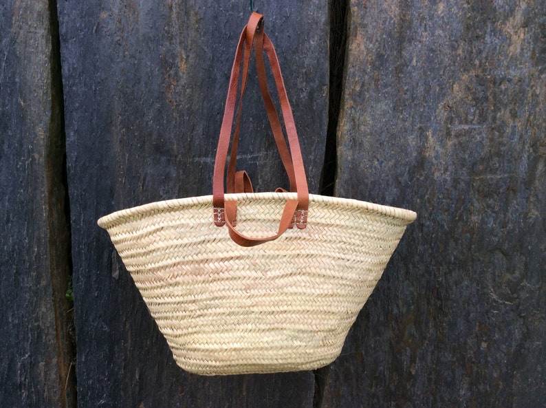 Grand panier couffin doubles anses cuir longues, en palmier doum, panier de plage, cabas image 1