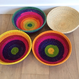 BASKET in raffia, straw wicker