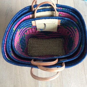 4 reinforced corners leather basket tote aravola leather handles 40cm. Straw tote bag. Ideal for shopping, markets, beach. Raffia, palm wicker, rush image 5