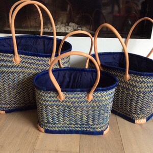 Aravola boodschappenmand met 60 cm handgrepen en afsluitbaar etui. Rieten mand, raffia, riet, strandmand