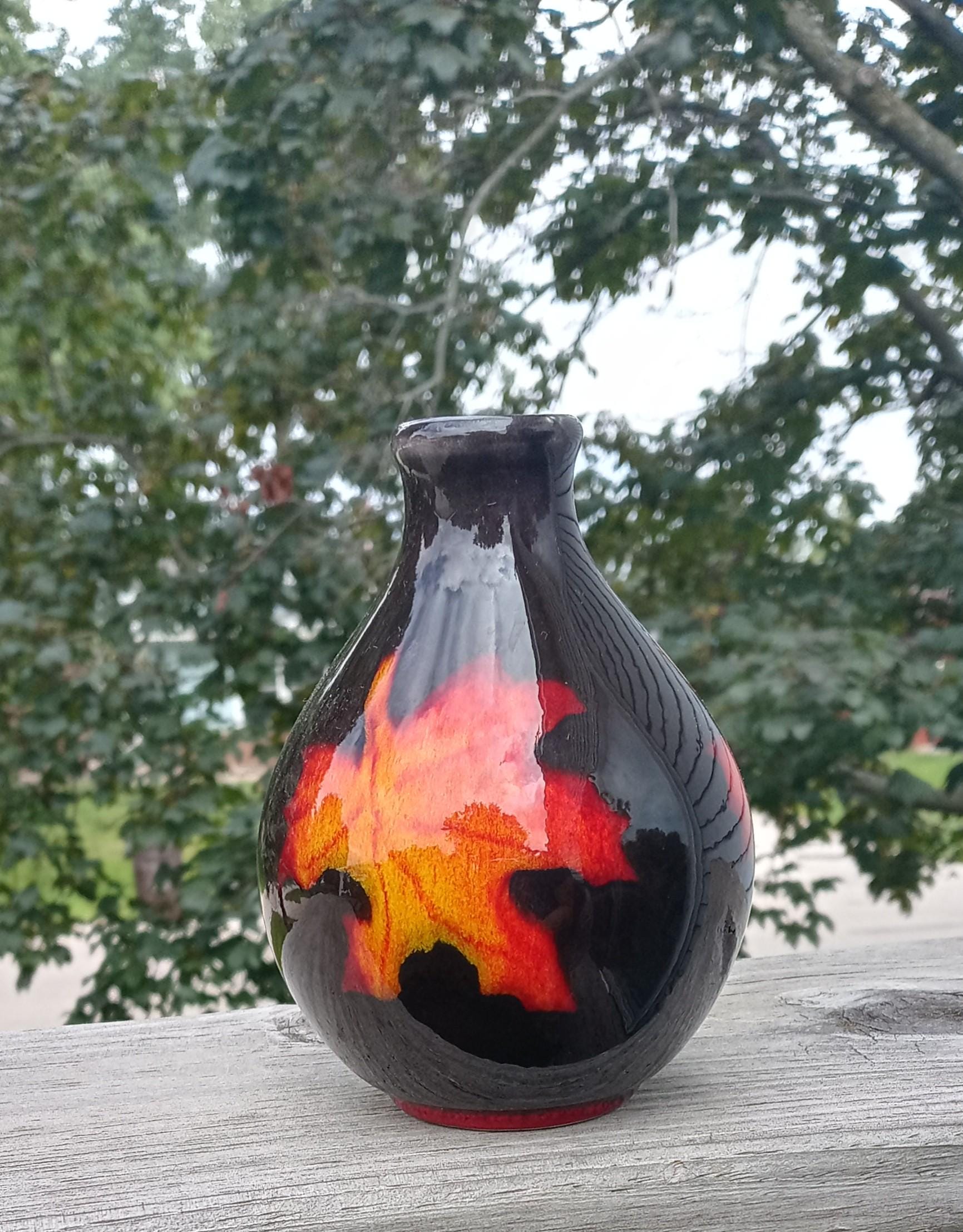 poole pottery陶器 Poole Pottery Leaf Vase ~ England - Etsy