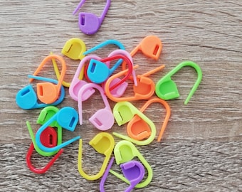 Rainbow Plastic Stitch Markers, lovely colours