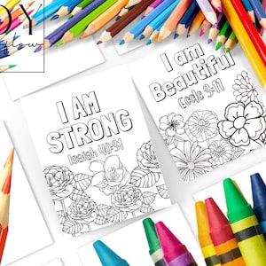 K&ouml;nnte beinhalten: Zwei druckbare Malvorlagen mit Blumendesigns und inspirierenden Botschaften. Die erste Seite lautet "Ich bin stark" mit dem Bibelvers "Jesaja 40:31". Die zweite Seite lautet "Ich bin sch&ouml;n" mit dem Bibelvers "Prediger 3:11".