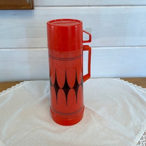 1970s Aladdin Thermos in Red with Black Diamond Pattern, original Cup and Stopper