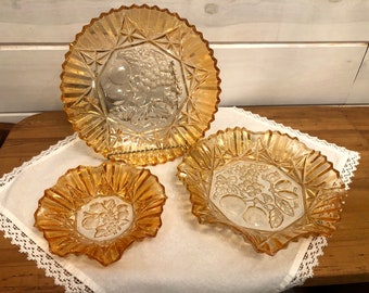 Vintage Federal Amber Gold Glass Scalloped Sawtooth Edge Fruit Serving Bowls Set of 3