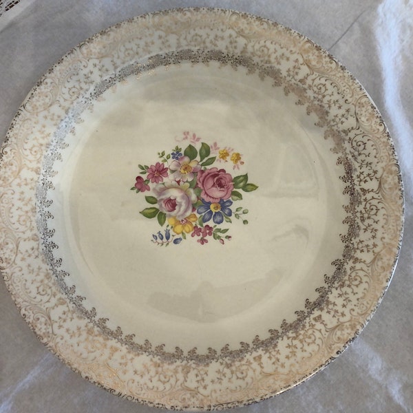 1950s RC Sebring Ohio (USA) Platter in 22 Karat Gold Filigree and Rose Glory Pattern