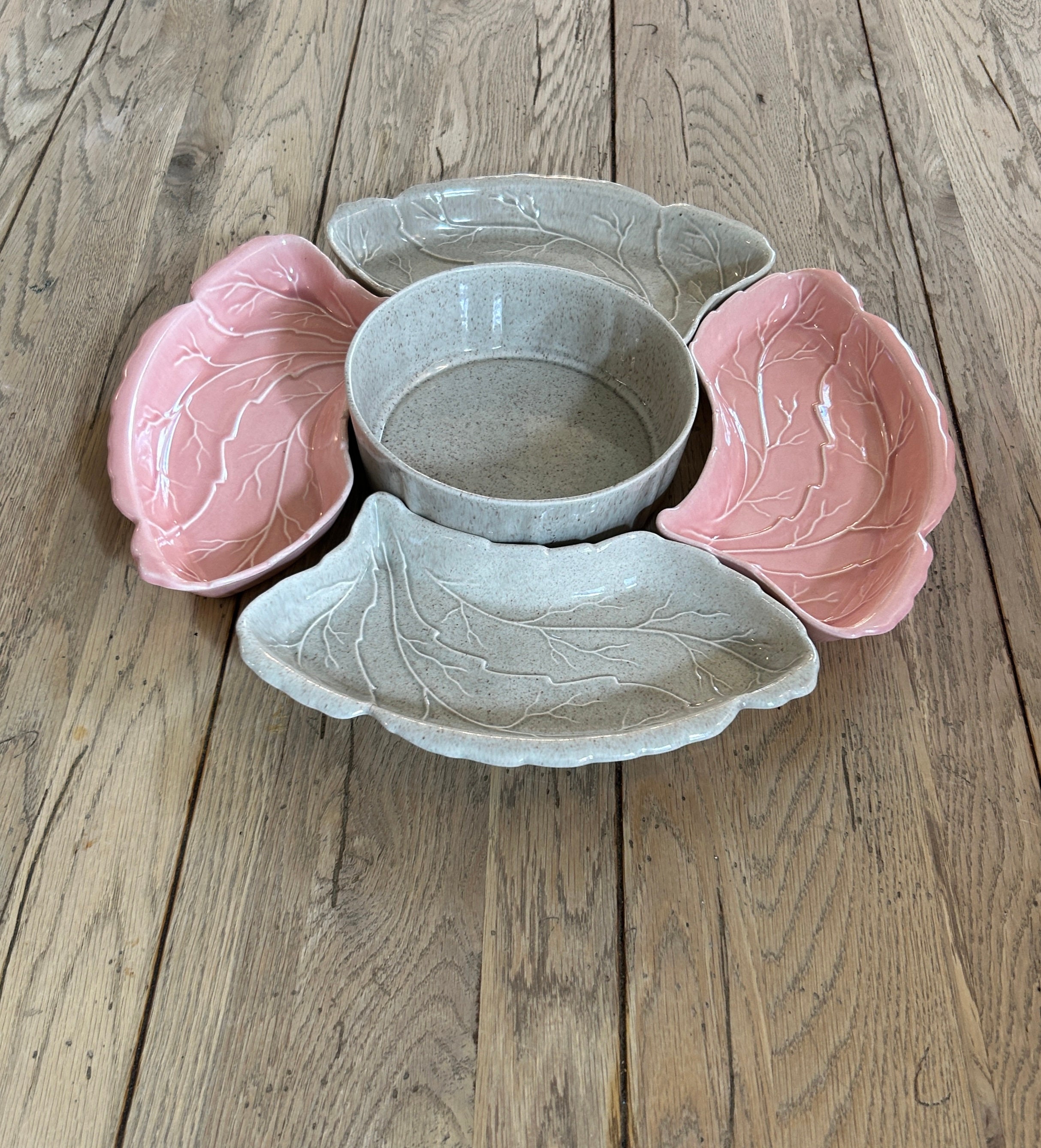 1950s Valley Vista California Pottery Serving Dish Set in Pink