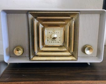 ラジオ・コンポ Bulova Valiant Transistor Radio Bulova transistor watch radios, box, c.1960 Citizen Watch built-in