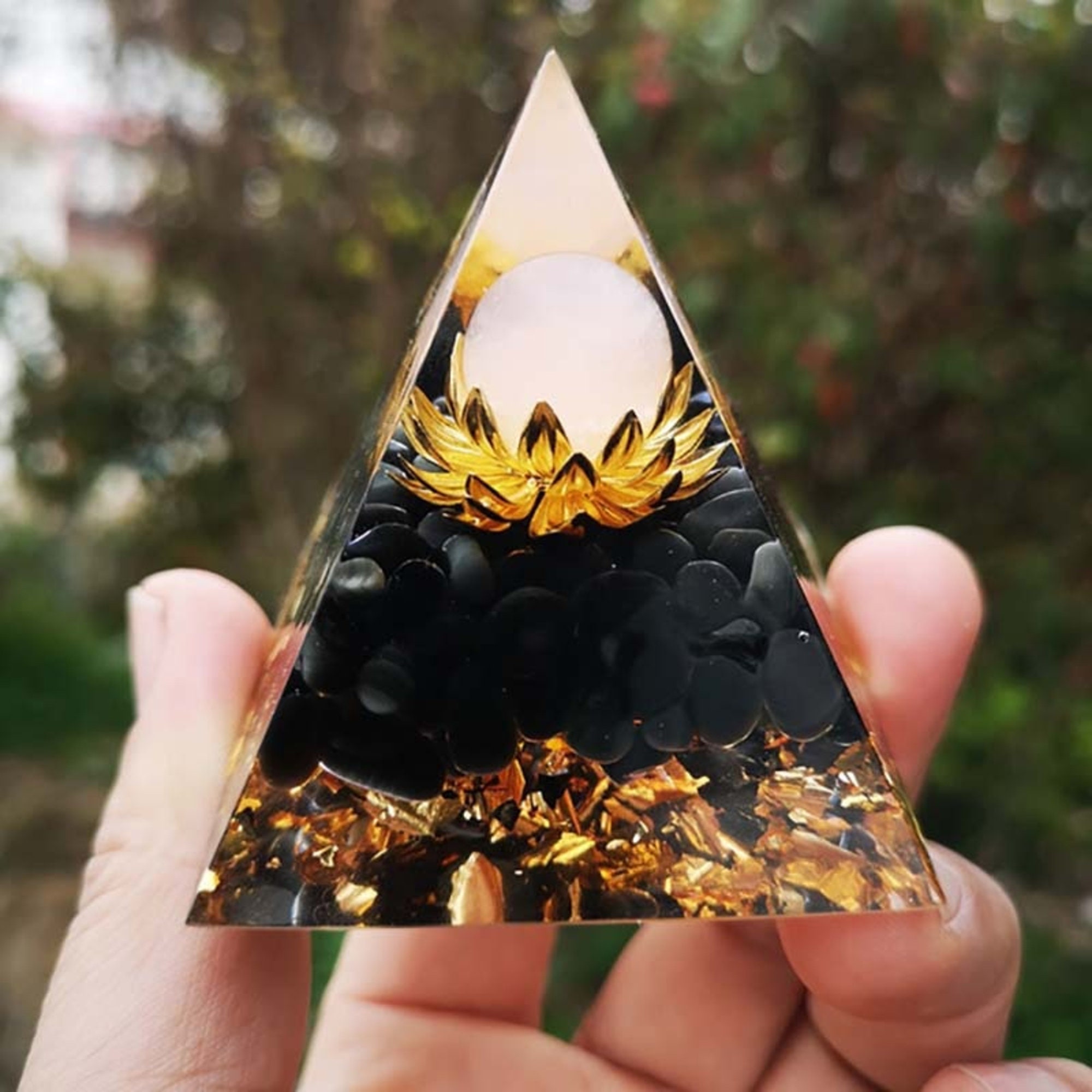 Pyramide Orgonite de Lotus en Cristal Naturel, Perles Guérison, Chakra Reiki, Générateur d'orgonite,