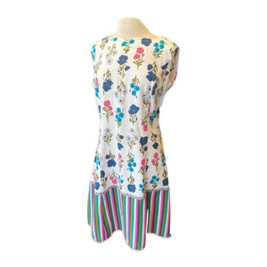 Vintage 70s flower power white dress
