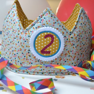 Geburtstagskrone "Tüpfelchen", Partycrown, personalisierbar mit Namen, Kindergeburtstag, Stoffkrone