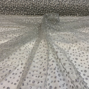 Tulle gris pailleté en relief à pois. Robe de mariée, remise des diplômes, fiançailles, robe de bal.