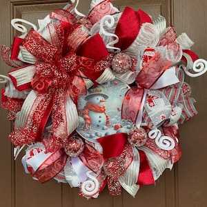 Winter Snowman Wreath for Front Door, Red and White Winter Decor, After-Christmas Door Decoration, Seasonal Wreath for Winter to Spring