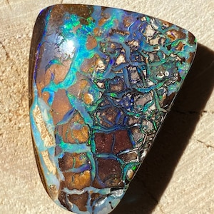 myOpal quality Opals - 57ct Awesome pattern Yowah Matrix Nut Opal
