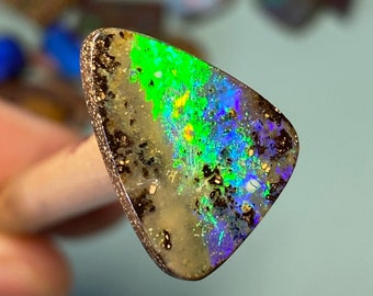 Qualités supérieures Opal - 8,5 carats elektrisch grünes blaues Feuer !