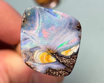 Qualités myOpal Opal - 15,5 carats fantastische Zeichnung und Muster