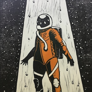 Astronauta nello spazio rapimento alieno, spedizione lunare, astronauta nello spazio, stampa su carta linocut stampa design originale.