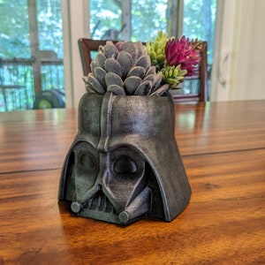 Darth Vader / 3d Printed / Hand Painted