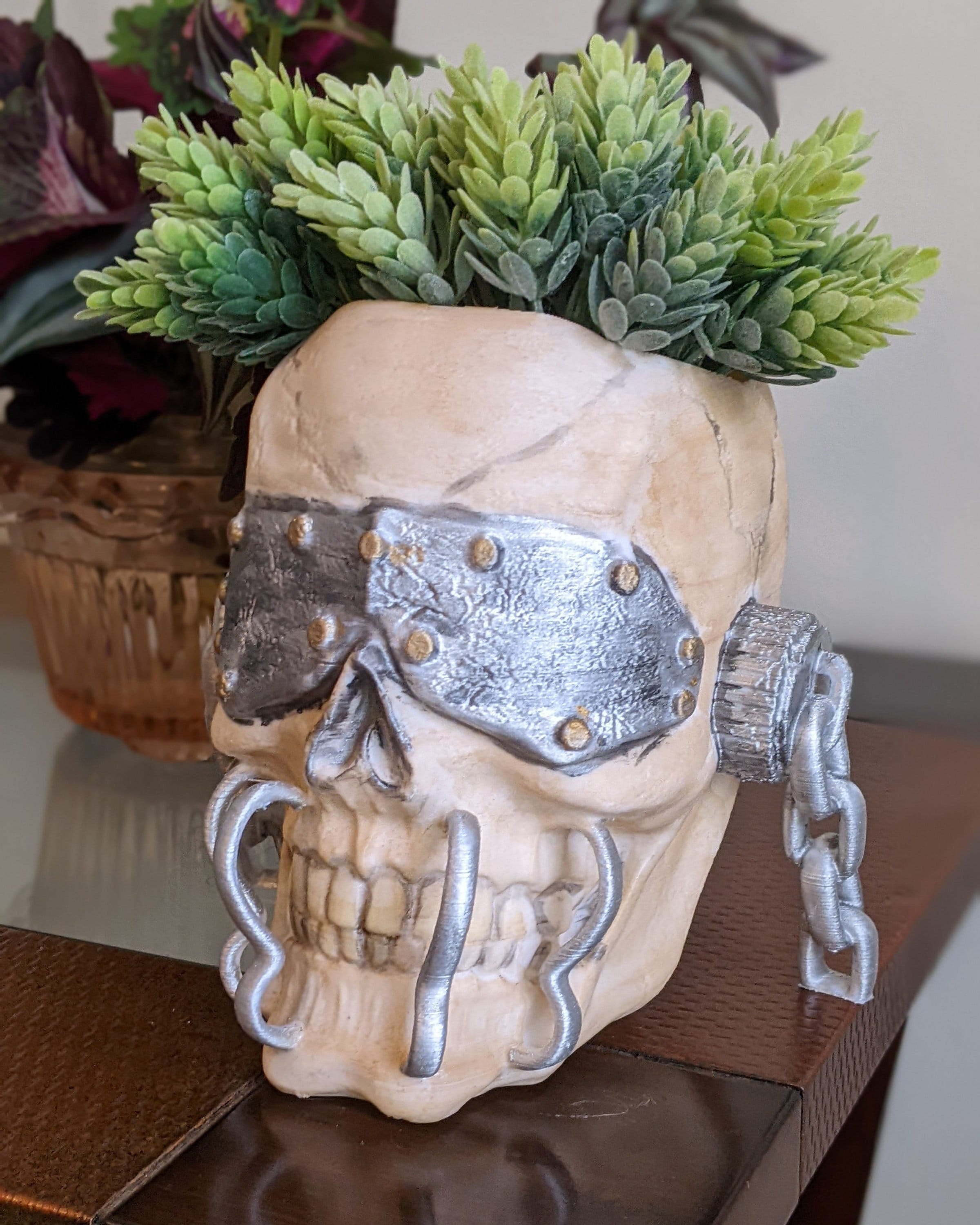Vic RattleHead / MegaDeath / Heavy Metal / Death Metal / MegaCruise / Planter / Desktop Pencil Holder /. Hand Painted