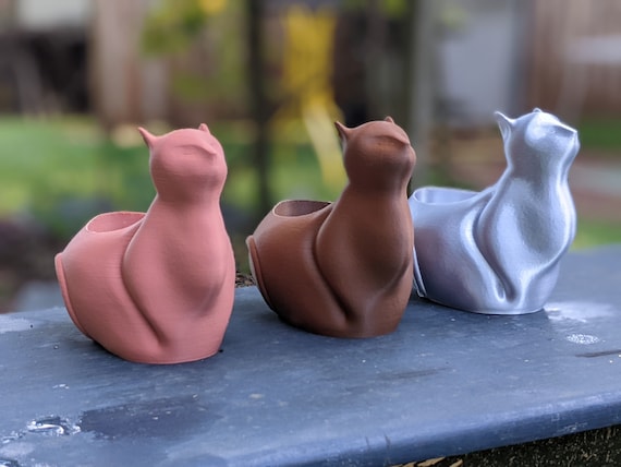 Minimalist Cat Planter: 3D Printed PLA Bioplastic