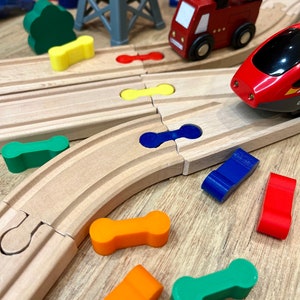 Track Connectors for Thomas the Train, Brio, IKEA, Bigjigs, Melissa and Doug. Wooden Train accessories for Thomas the Train and Brio.
