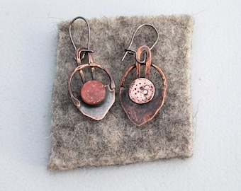 asymmetrical boho copper dangling earrings with sunstone, artisan jewelry, 4 ways to wear - Boho-Ohrhänger aus Kupfer mit Sonnenstein